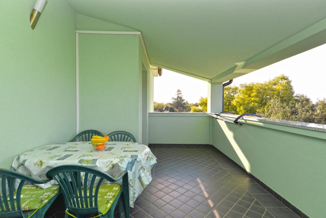 Apartments Bernarda 1773 Banjole Exterior photo